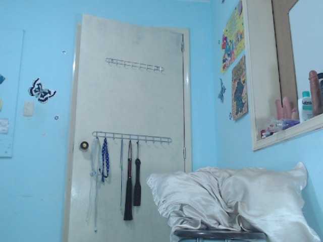 Live sex webcam photo for ana-loveee #277993408