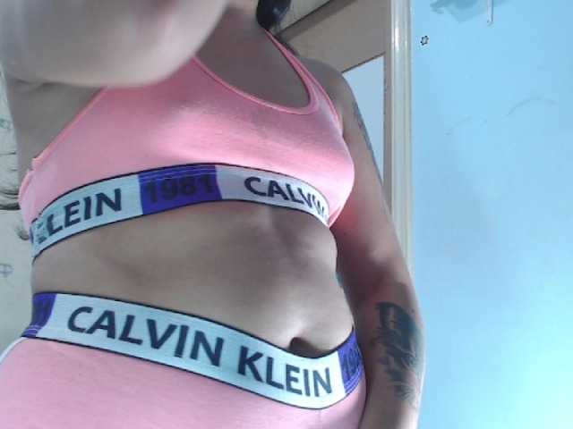 Live sex webcam photo for ana-loveee #278127330