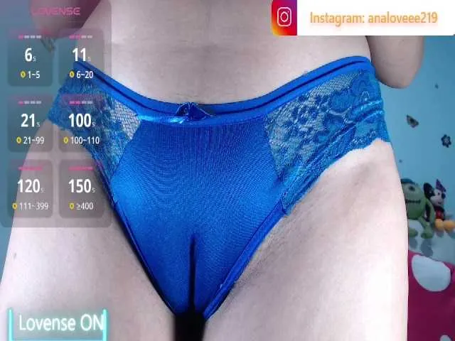 Live sex webcam photo for ana-loveee #293537584