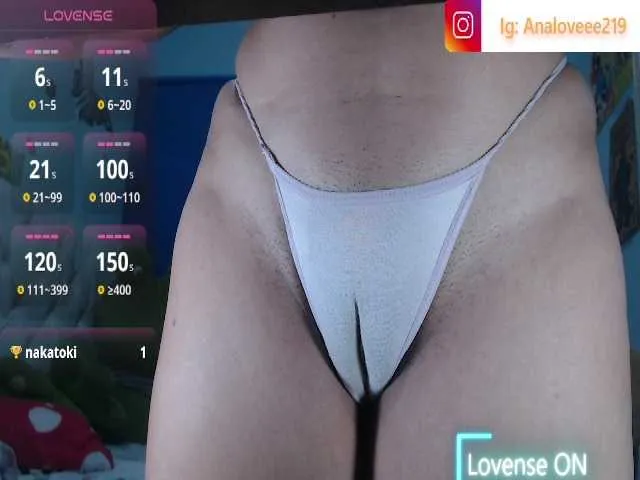 Live sex webcam photo for ana-loveee #293901620