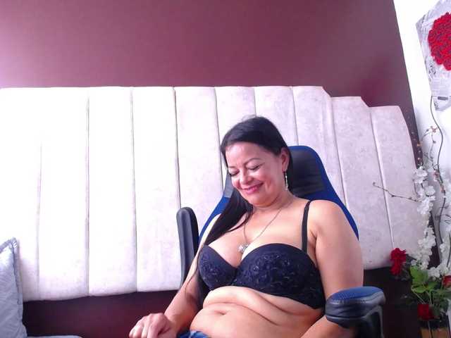 Live sex webcam photo for ana-mature #276123578