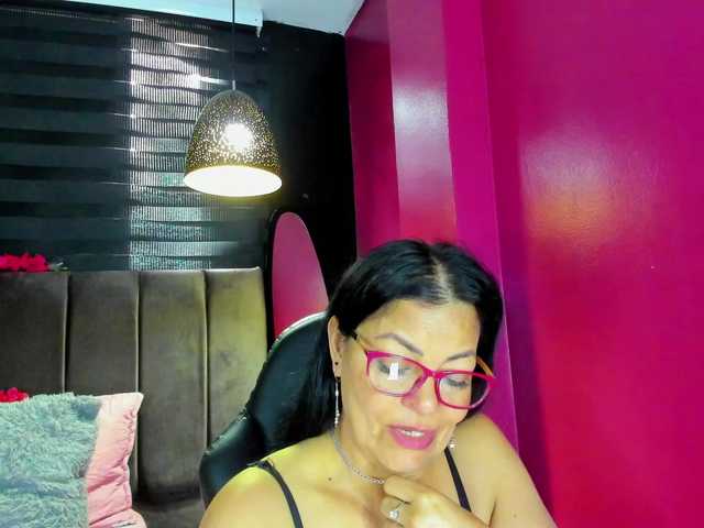 Live sex webcam photo for ana-mature #290185490