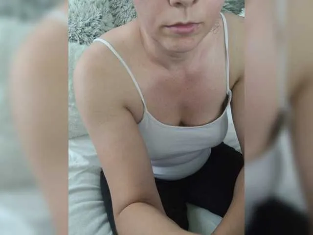 Live sex webcam photo for ana20sexy #273645668