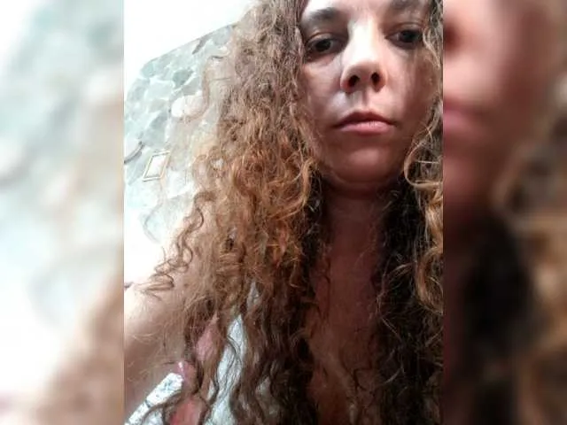 Live sex webcam photo for ana20sexy #276585839