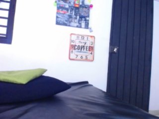 Live sex webcam photo for AnahiCruz #125667083