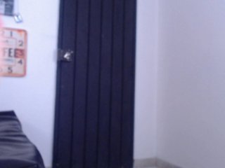 Live sex webcam photo for AnahiCruz #126044408