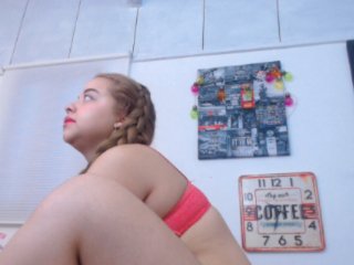 Live sex webcam photo for AnahiCruz #128531108