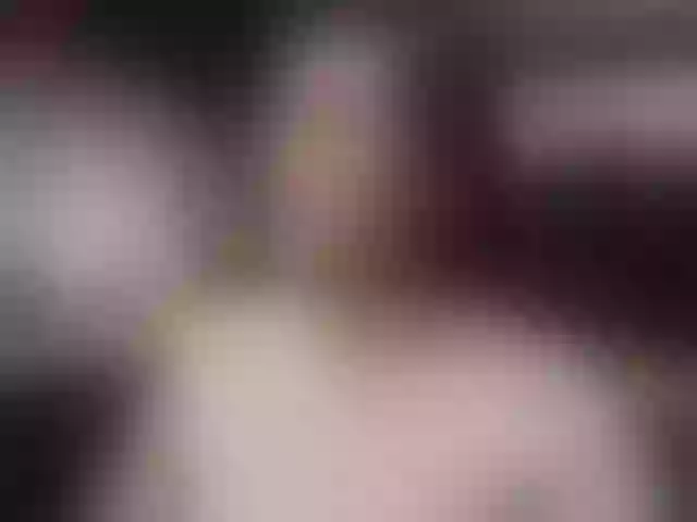 Live sex webcam photo for analishalimar #291878695