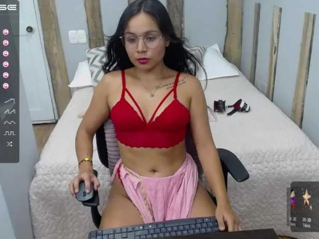 Live sex webcam photo for anan-ya #273069172