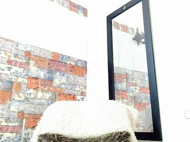 Live sex webcam photo for andrea-ospina #276809116