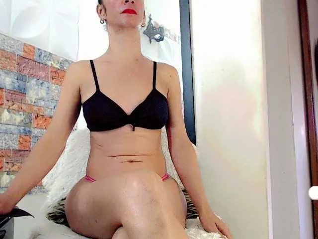 Live sex webcam photo for andrea-ospina #276823887