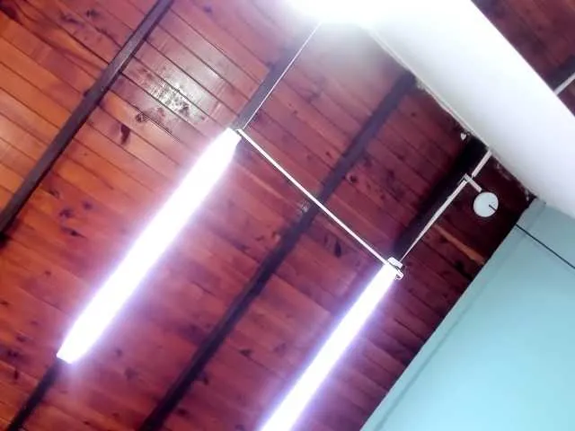 Live sex webcam photo for andrea1025 #273404110