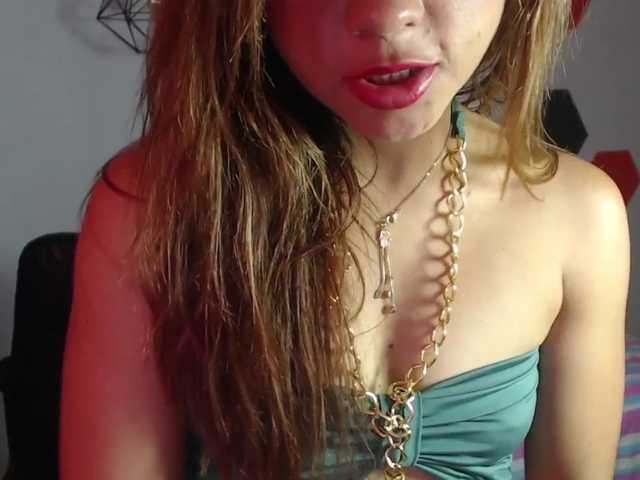 Live sex webcam photo for andreapink87 #272646145