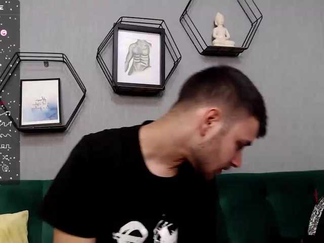 Live sex webcam photo for andreidtzy #276512710