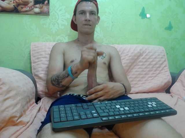 Live sex webcam photo for andres-romano #277307380