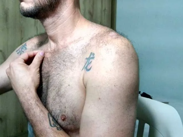 Live sex webcam photo for andrew1520 #292618900