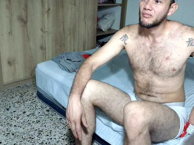 Live sex webcam photo for andrew1520 #293204059