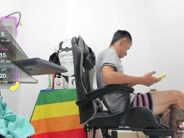 Live sex webcam photo for andy-dwels777 #291052360