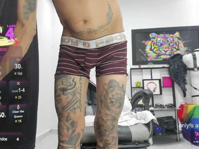 Live sex webcam photo for andy-dwels777 #291903525