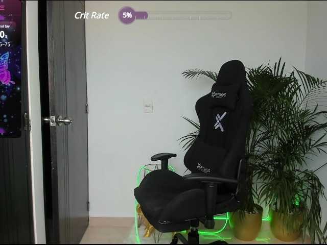 Live sex webcam photo for andyfboy #277471115