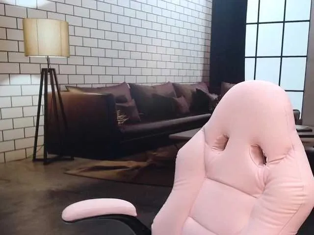 Live sex webcam photo for anettdiaz #273381252