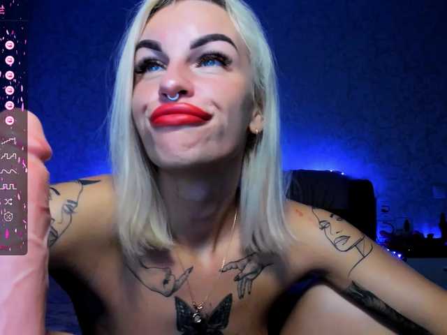 Live sex webcam photo for angel8devil #276323705