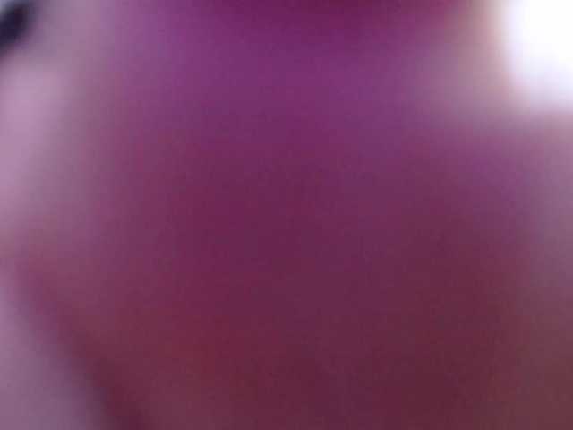 Live sex webcam photo for angela-xs #272443138