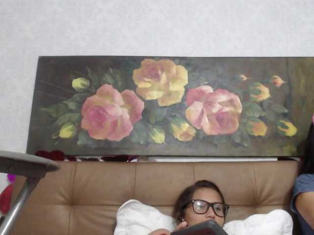 Live sex webcam photo for angela-xs #272534009