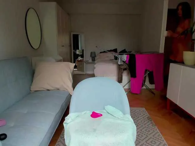Live sex webcam photo for angela1555 #276122632