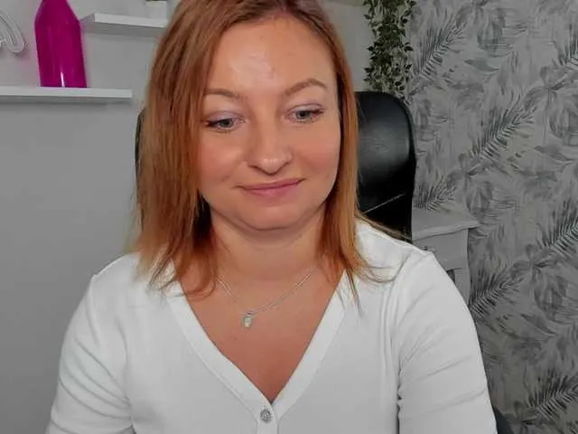Live sex webcam photo for angelaLove13 #291731746
