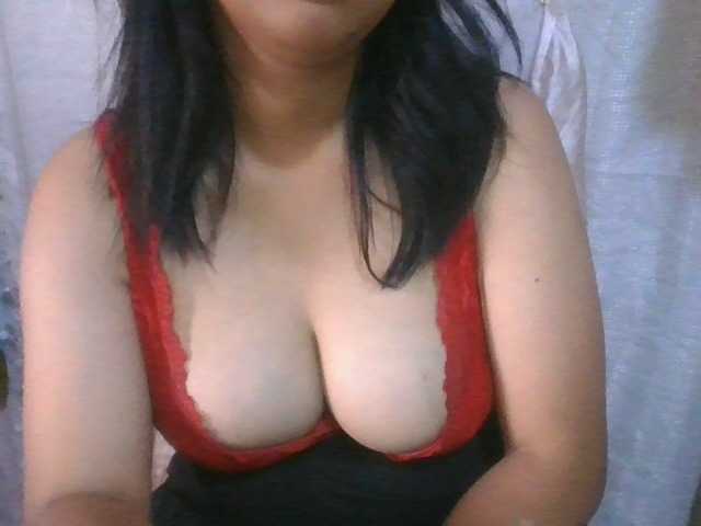 Live sex webcam photo for angelahsexy #277052770