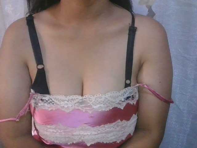 Live sex webcam photo for angelahsexy #277177384