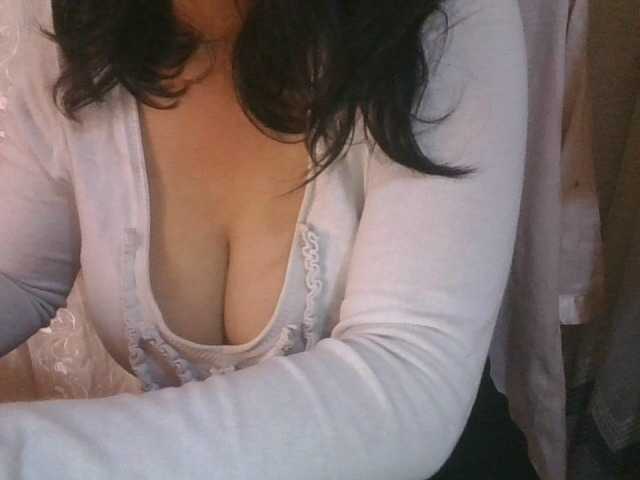 Live sex webcam photo for angelahsexy #277241536