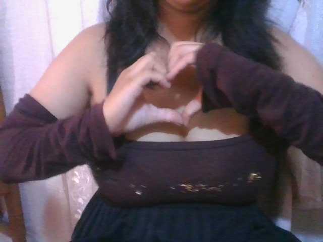 Live sex webcam photo for angelahsexy #277289284