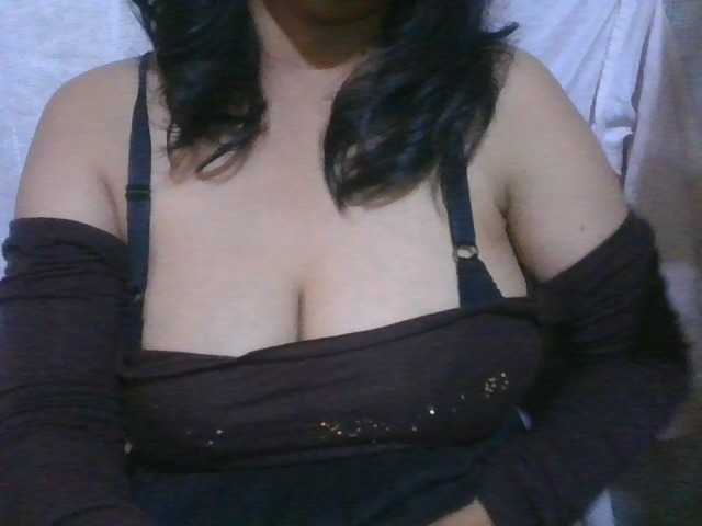 Live sex webcam photo for angelahsexy #277323467