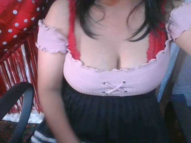 Live sex webcam photo for angelahsexy #277461723