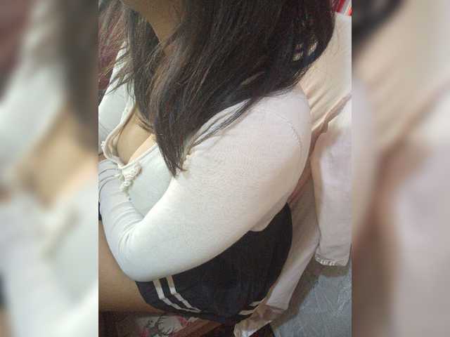 Live sex webcam photo for angelahsexy #277642523