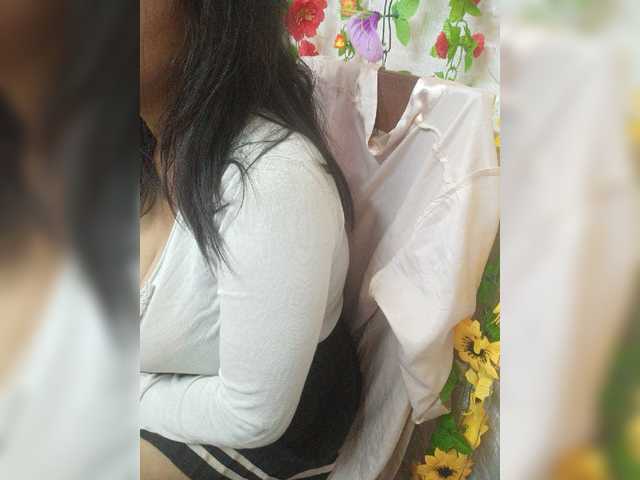 Live sex webcam photo for angelahsexy #277867486