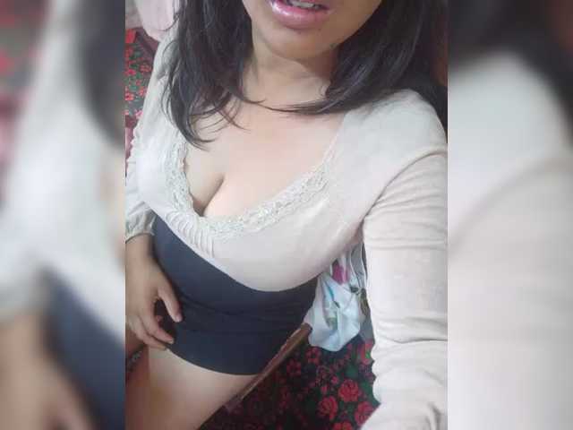 Live sex webcam photo for angelahsexy #284152186