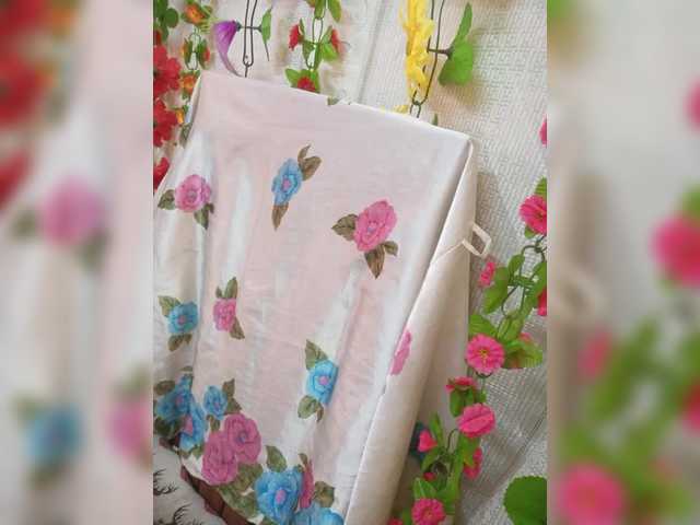 Live sex webcam photo for angelahsexy #288089157