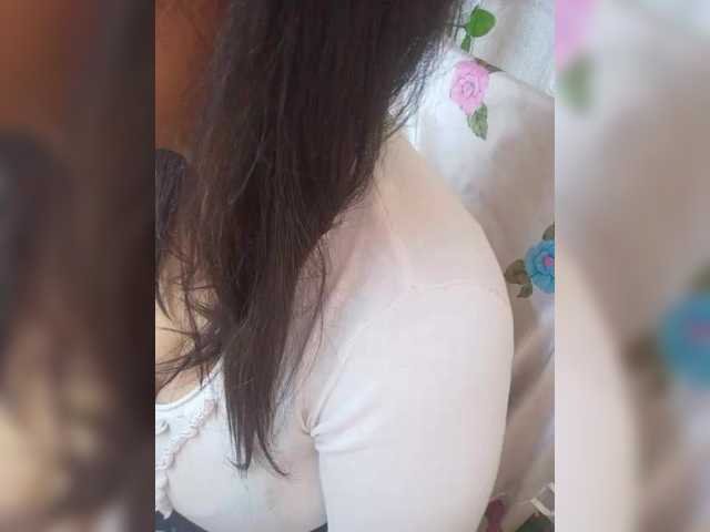 Live sex webcam photo for angelahsexy #289578695