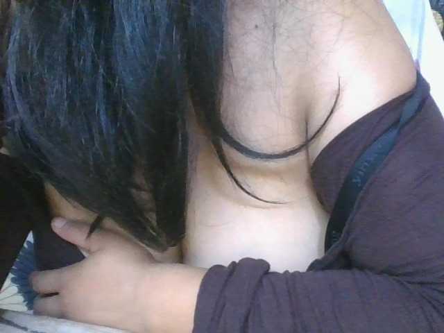 Live sex webcam photo for angelahsexy #290182133