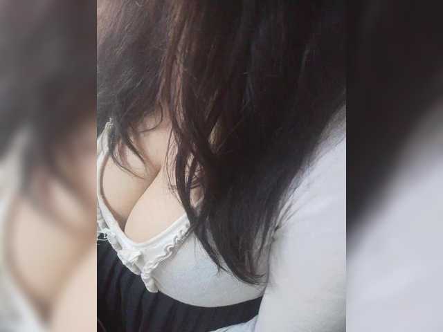 Live sex webcam photo for angelahsexy #290338987