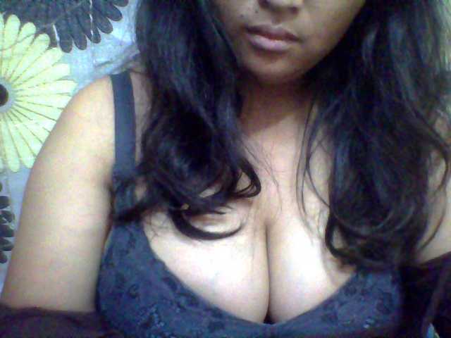 Live sex webcam photo for angelahsexy #290518693