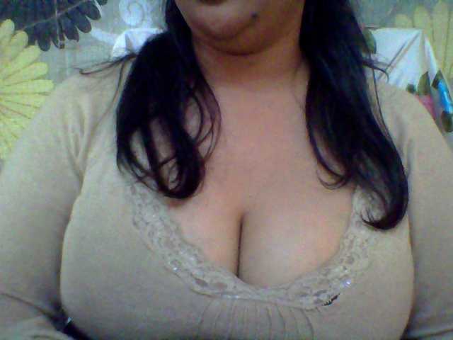 Live sex webcam photo for angelahsexy #290560615