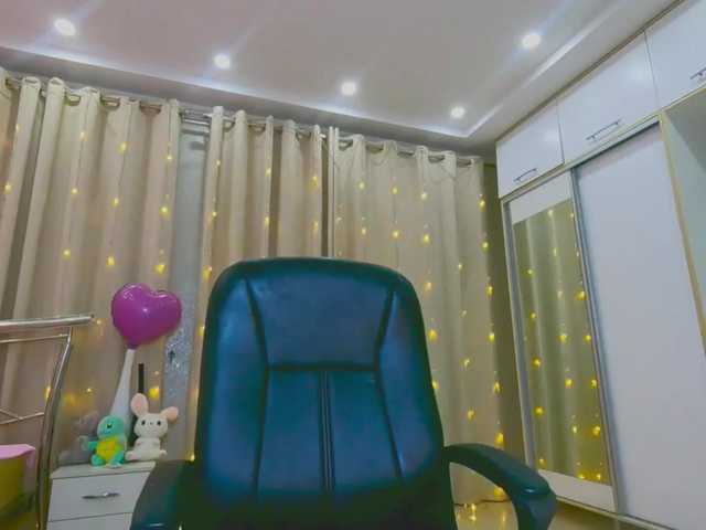 Live sex webcam photo for angelasia #274374692