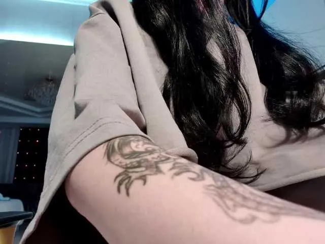 Live sex webcam photo for angelasia #277438319