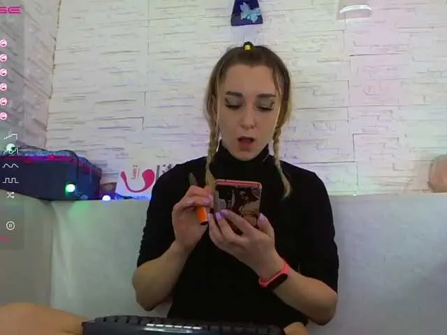 Live sex webcam photo for angelicajust #272119829