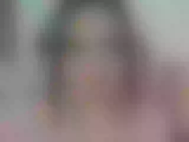 Live sex webcam photo for angeliinee #272354156