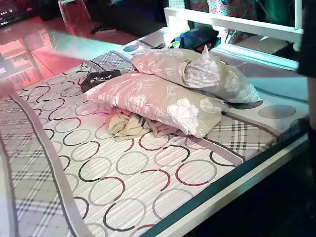 Live sex webcam photo for angelinasia #273009836